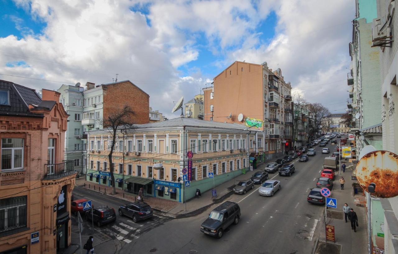 Dayflat Apartments On Mykhailivs'Ka Kyiv Exterior photo